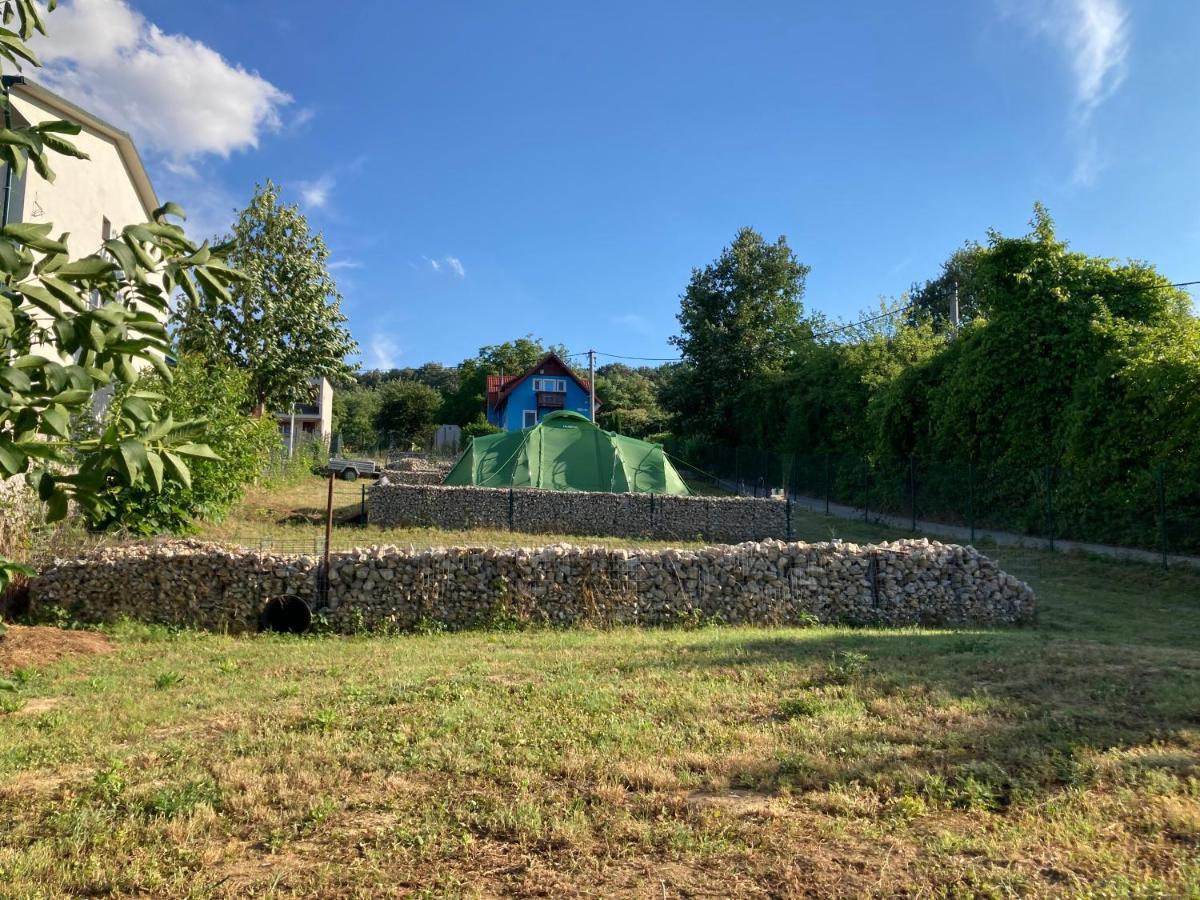 Готель Gabion Garden Подгайська Екстер'єр фото